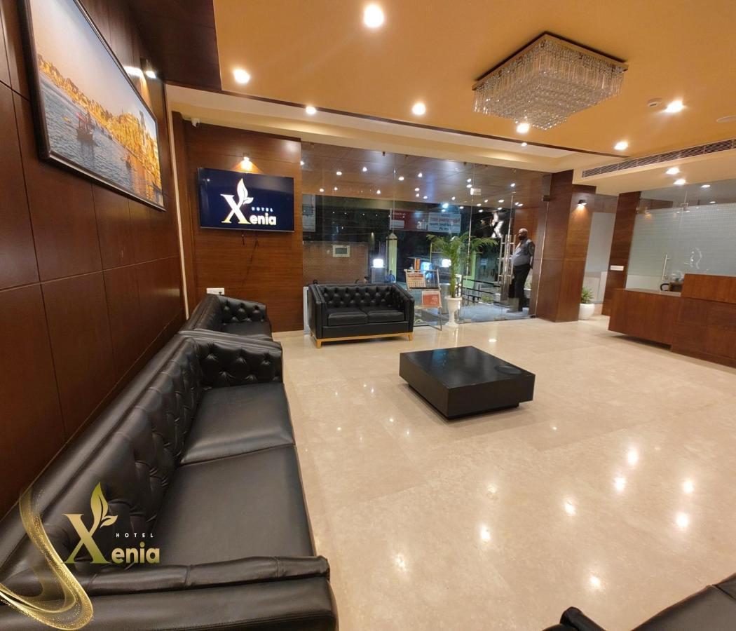 Hotel Xenia Varanasi Bagian luar foto